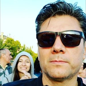 Meet your Posher, Joel